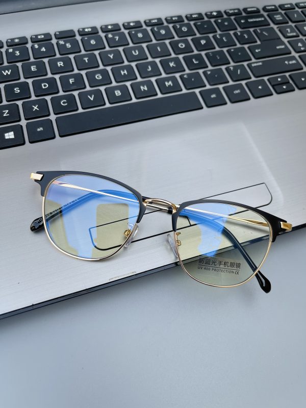 Unisex blue light blocking glasses