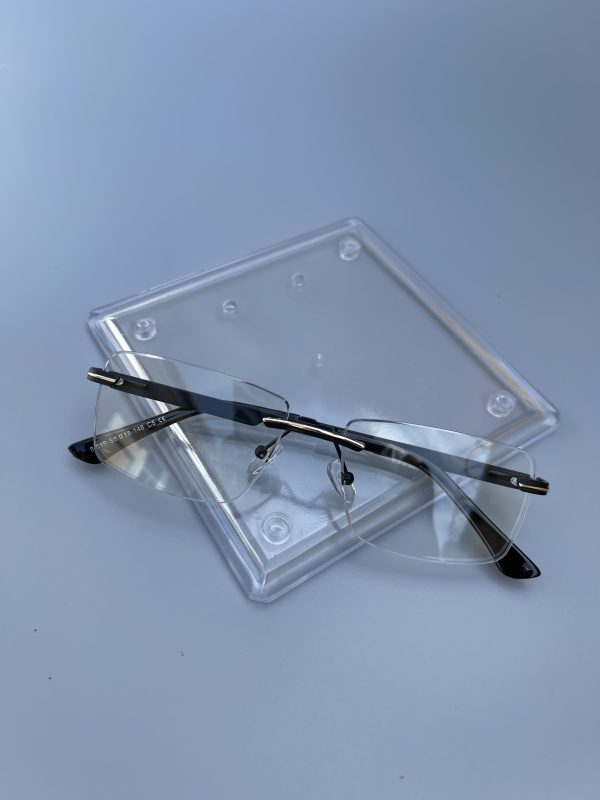 Black rimless glasses